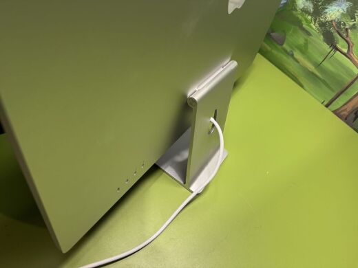 Моноблок Apple iMac M1 / 24" (4480x2520) IPS / Apple M1 (8 ядер по 3.2 GHz) / 16 GB DDR4 / 256 GB SSD / Apple M1 Graphics / WebCam / Silver / Клавіатура + мишка