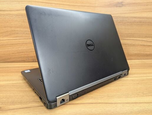 Ноутбук Б-класс Dell Latitude E5470 / 14" (1366x768) TN / Intel Core i5-6300U (2 (4) ядра по 2.4 - 3.0 GHz) / 8 GB DDR4 / 256 GB SSD / Intel HD Graphics 520 / WebCam / Windows 10