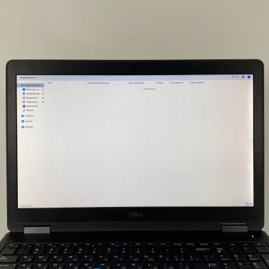 Ноутбук Б-класс Dell Latitude E5570 / 15.6" (1366x768) TN / Intel Core i5-6300HQ (4 ядра по 2.3 - 3.2 GHz) / 8 GB DDR4 / 128 GB SSD / Intel HD Graphics 520 / WebCam / SIM