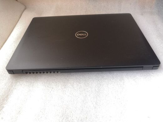 Ультрабук Dell Latitude 3480 / 14'' (1920x1080) TN / Intel Core i5-6200U (2 (4) ядра по 2.3 - 2.8 GHz) / 8 GB DDR4 / 128 GB SSD M.2 / AMD Radeon R5 M430, 2 GB DDR3, 64-bit / WebCam 