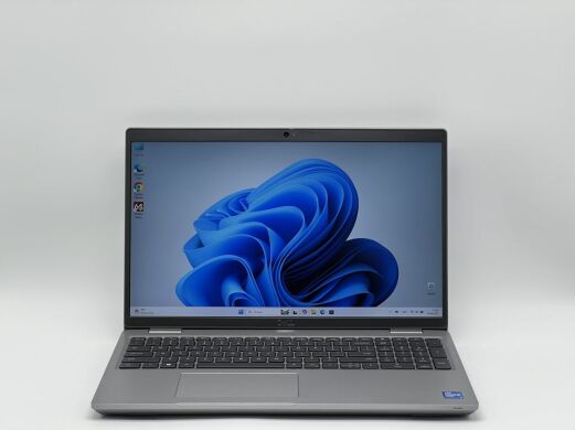 Ультрабук Dell Latitude 5521 / 15.6" (1920x1080) IPS / Intel Core i7-11850H (8 (16) ядер по 2.5 - 4.8 GHz) / 16 GB DDR4 / 240 GB SSD / nVidia GeForce MX450, 2 GB GDDR6, 64-bit / WebCam