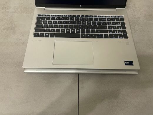 Ультрабук HP EliteBook 860 G11 / 16" (1920x1200) IPS / Intel Core Ultra 7 165U (12 (14) ядер по 1.7 - 4.9 GHz) / 16 GB DDR5 / 512 GB SSD M.2 / Intel Graphics / WebCam / Fingerprint