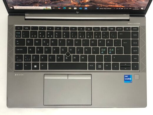 Мобільна рабоча станція Б-клас HP ZBook Firefly 14 G8 / 14" (1920x1080) IPS / Intel Core i7-1165G7 (4 (8) ядра по 2.8 - 4.7 GHz) / 32 GB DDR4 / 512 GB SSD NVMe / nVidia Quadro T500, 4 GB GDDR6, 64-bit / WebCam / Win 10 Pro