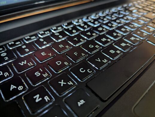 Ноутбук Dell Inspiron 5558 / 15.6" (1366x768) TN Touch / Intel Core i3-4030U (2 (4) ядра по 1.9 GHz) / 8 GB DDR3 / 240 GB SSD / Intel HD Graphics 4400 / WebCam / Windows 10 Ноутбук Dell Inspiron 5558 / 15.6" (1366x768) TN Touch / Intel Core i3-4030U (2 (4) ядра по 1.9 GHz) / 8 GB DDR3 / 240 GB SSD / Intel HD Graphics 4400 / WebCam / Windows 10