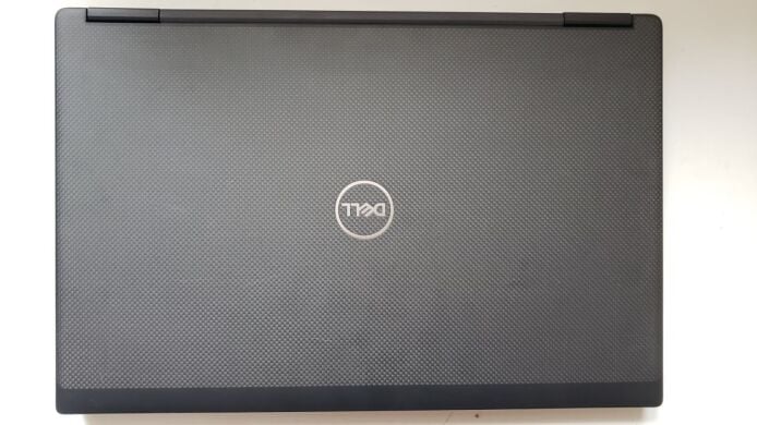 Мобільна робоча станція Dell Precision 7730 / 17.3" (1920x1080) IPS / Intel Core i7-8850H (6 (12) ядер по 2.6 - 4.3 GHz) / 32 GB DDR4 / 128 GB SSD + 1000 GB SSD / nVidia Quadro P5200, 16 GB GDDR5, 256-bit / WebCam