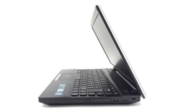 Ноутбук Samsung 300V / 13.3" (1366x768) TN / Intel Core i5-2520M (2 (4) ядра по 2.5 - 3.2 GHz) / 8 GB DDR3 / 240 GB SSD / Intel HD Graphics 3000 / WebCam / Win 10 Pro