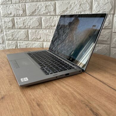 Ультрабук-трансформер Б-клас Dell Latitude 5310 2-in-1 / 13.3" (1920x1080) IPS Touch / Intel Core i7-10610U (4 (8) ядра по 1.8 - 4.9 GHz) / 16 GB DDR4 / 512 GB SSD / Intel UHD Graphics / WebCam Ультрабук-трансформер Б-клас Dell Latitude 5310 2-in-1 / 13.3" (1920x1080) IPS Touch / Intel Core i7-10610U (4 (8) ядра по 1.8 - 4.9 GHz) / 16 GB DDR4 / 512 GB SSD / Intel UHD Graphics / WebCam