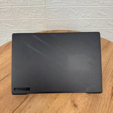 Ігровий ноутбук Б-клас Asus ROG Zephyrus M16 GU603ZM / 16" (1920x1200) IPS / Intel Core i7-12700H (14 (20) ядер по 3.5 - 4.7 GHz) / 16 GB DDR5 / 512 GB SSD NVMe / nVidia GeForce RTX 3060, 6 GB GDDR6, 192-bit / WebCam