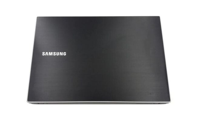 Ноутбук Samsung 300V / 13.3" (1366x768) TN / Intel Core i5-2520M (2 (4) ядра по 2.5 - 3.2 GHz) / 8 GB DDR3 / 240 GB SSD / Intel HD Graphics 3000 / WebCam / Win 10 Pro