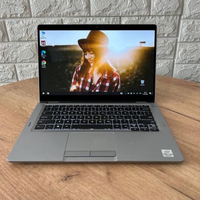 Ультрабук-трансформер Б-клас Dell Latitude 5310 2-in-1 / 13.3" (1920x1080) IPS Touch / Intel Core i7-10610U (4 (8) ядра по 1.8 - 4.9 GHz) / 16 GB DDR4 / 512 GB SSD / Intel UHD Graphics / WebCam Ультрабук-трансформер Б-клас Dell Latitude 5310 2-in-1 / 13.3" (1920x1080) IPS Touch / Intel Core i7-10610U (4 (8) ядра по 1.8 - 4.9 GHz) / 16 GB DDR4 / 512 GB SSD / Intel UHD Graphics / WebCam