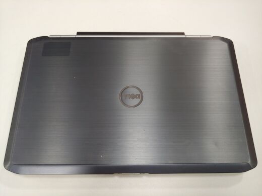 Ноутбук Dell Latitude E5520 / 15.6" (1920x1080) TN / Intel Core i7-2640M (2(4) ядра по 2.8 - 3.5 GHz) / 4 GB DDR3 / 500 GB HDD