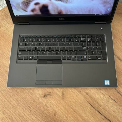 Мобильная рабочая станция Б-класс Dell Precision 7740 / 17.3" (1920x1080) IPS / Intel Core i7-9850H (6 (12) ядра по 2.6 - 4.6 GHz) / 32 GB DDR4 / 512 GB SSD / AMD Radeon Pro WX 3200, 4 GB GDDR5, 128-bit / WebCam