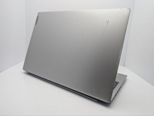 Ноутбук Lenovo IdeaPad 3 15IM / 15.6" (1920x1080) IPS / Intel Pentium Gold 6405U (2 (4) ядра по 4.1 GHz) / 8 GB DDR4 / 250 GB SSD / nVidia GeForce MX130, 2 GB GDDR5, 64-bit / WebCam