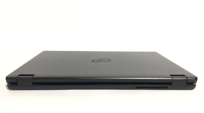 Ноутбук Б-класс Fujitsu LifeBook E549 / 14" (1920x1080) IPS / Intel Core i5-8265U (4 (8) ядра по 1.6 - 3.9 GHz) / 8 GB DDR4 / 256 GB SSD / Intel UHD Graphics / WebCam / Win 10 Pro