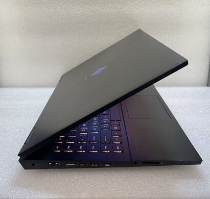 Ігровий ноутбук Б-клас HP Omen 17t-cm200 / 17.3" (2560x1440) IPS / Intel Core i9-13900HX (24 (32) ядра по 3.9 - 5.4 GHz) / 16 GB DDR5 / 512 GB SSD / nVidia GeForce RTX 4080, 12 GB GDDR6, 192-bit / WebCam