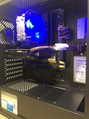 Aerocool Bolt Tower / Intel Core i5-6400 (4 ядра по 2.7 - 3.3 GHz) / 16 GB DDR4 NEW / 120 GB SSD NEW+1000 GB HDD / nVidia GeForce GTX 1060, 3 GB GDDR5, 192-bit / 420W Aerocool Bolt Tower / Intel Core i5-6400 (4 ядра по 2.7 - 3.3 GHz) / 16 GB DDR4 NEW / 120 GB SSD NEW+1000 GB HDD / nVidia GeForce GTX 1060, 3 GB GDDR5, 192-bit / 420W