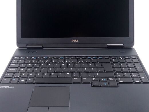 Ноутбук Dell Latitude E5540 / 15.6" (1920x1080) TN / Intel Core i7-4600U (2 (4) ядра по 2.1 - 3.3 GHz) / 8 GB DDR3 / 500 GB HDD / Intel HD Graphics 4400 / WebCam / DVD-ROM