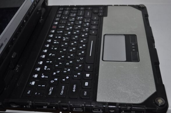Защищенный нетбук-трансформер Б-класс Panasonic Toughbook CF-33 MK2 / 12" (2160x1440) IPS Touch / Intel Core i5-7300U (2 (4) ядра по 2.6 - 3.5 GHz) / 8 GB DDR4 / 256 GB SSD / Intel HD Graphics 620 / WebCam / GPS / Windows 11 Pro + Стилус