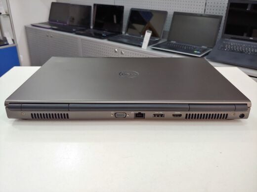 Dell Precision M4700 / 15.6" (1920x1080) TN / Intel Core i7-3840QM (4 (8) ядра по 2.8 - 3.8 GHz) / 16 GB DDR3 / 240 GB SSD / nVidia Quadro K1000M 2 GB / WebCam / DVD-RW Dell Precision M4700 / 15.6" (1920x1080) TN / Intel Core i7-3840QM (4 (8) ядра по 2.8 - 3.8 GHz) / 16 GB DDR3 / 240 GB SSD / nVidia Quadro K1000M 2 GB / WebCam / DVD-RW
