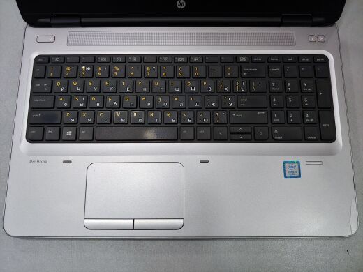 HP ProBook 650 G2 / 15.6" (1920x1080) IPS / Intel Core i5-7200U (2 (4) ядра по 2.5 - 3.1 GHz) / 8 GB DDR4 / 240 GB SSD / DVD-RW / WebCam