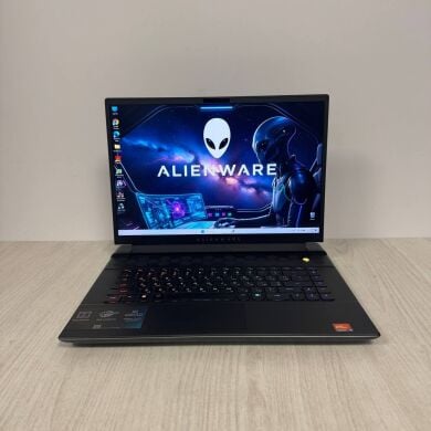 Ігровий ноутбук Б-клас Dell Alienware m16 R1 / 16" (2560x1600) IPS / AMD Ryzen 9 7845HX (12 (24) ядер по 3.0 - 5.2 GHz) / 16 GB DDR5 / 1000 GB SSD / nVidia GeForce RTX 4080, 12 GB GDDR6, 192-bit / WebCam Ігровий ноутбук Б-клас Dell Alienware m16 R1 / 16" (2560x1600) IPS / AMD Ryzen 9 7845HX (12 (24) ядер по 3.0 - 5.2 GHz) / 16 GB DDR5 / 1000 GB SSD / nVidia GeForce RTX 4080, 12 GB GDDR6, 192-bit / WebCam