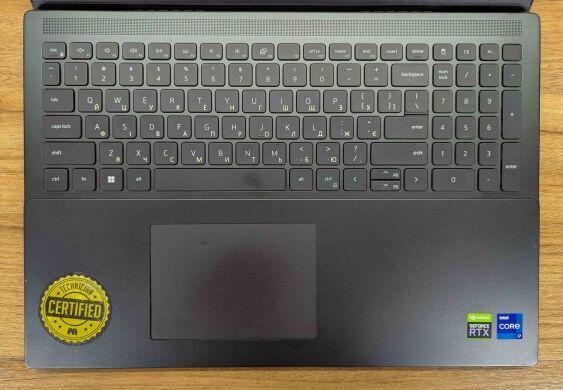 Ігровий ноутбук Dell Vostro 7620 / 16" (1920x1200) IPS / Intel Core i7-12700H (14 (20) ядер по 3.5 - 4.7 GHz) / 16 GB DDR5 / 512 GB SSD / nVidia GeForce RTX 3050 Ti, 4 GB GDDR6, 128-bit / WebCam / Fingerprint / Windows 11