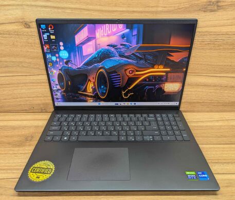 Ігровий ноутбук Dell Vostro 7620 / 16" (1920x1200) IPS / Intel Core i7-12700H (14 (20) ядер по 3.5 - 4.7 GHz) / 16 GB DDR5 / 512 GB SSD / nVidia GeForce RTX 3050 Ti, 4 GB GDDR6, 128-bit / WebCam / Fingerprint / Windows 11