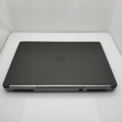 Мобильная рабочая станция Б-класс Dell Precision 7710 / 17.3" (1920x1080) IPS / Intel Core i7-6820HQ (4 (8) ядра по 2.7 - 3.6 GHz) / 16 GB DDR4 / 240 GB SSD + 750 GB HDD / nVidia Quadro M3000M, 4 GB GDDR5, 256-bit / WebCam / Win10 Pro