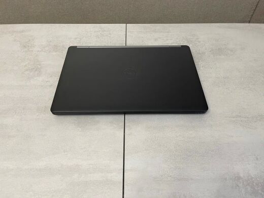 Мобільна робоча станція Dell Precision 3510 / 15.6" (1920x1080) IPS / Intel Core i5-6300HQ (4 ядра по 2.3 - 3.2 GHz) / 16 GB DDR4 / 256 GB SSD M.2 / AMD FirePro W5130M, 2 GB GDDR5, 128-bit / WebCam / HDMI