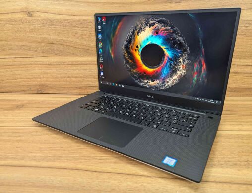Мобільна робоча станція Dell Precision 5540 / 15.6" (1920x1080) IPS / Intel Core i7-9850H (6 (12) ядер по 2.6 - 4.6 GHz) / 32 GB DDR4 / 512 GB SSD / nVidia Quadro T1000, 4 GB GDDR6, 128-bit / WebCam / Windows 10