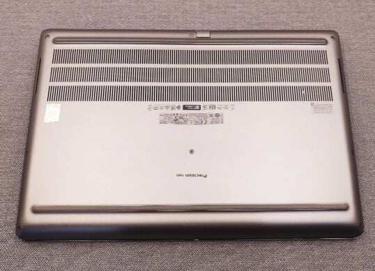 Мобільна робоча станція Dell Precision 7560 / 15.6" (1920x1080) IPS / Intel Core i7-11850H (8 (16) ядер по 2.5 - 4.8 GHz) / 32 GB DDR4 / 1000 GB SSD M.2 / nVidia Quadro T1200, 4 GB GDDR6, 128-bit / WebCam Мобільна робоча станція Dell Precision 7560 / 15.6" (1920x1080) IPS / Intel Core i7-11850H (8 (16) ядер по 2.5 - 4.8 GHz) / 32 GB DDR4 / 1000 GB SSD M.2 / nVidia Quadro T1200, 4 GB GDDR6, 128-bit / WebCam