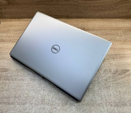 Мобільна робоча станція Dell Precision 7760 / 17.3" (1920x1080) IPS / Intel Core i9-11950H (8 (16) ядер по 5.0 GHz) / 48 GB DDR4 / 1000 GB SSD M.2 / nVidia Quadro T1200, 4 GB GDDR6, 128-bit / WebCam / Windows 11 Мобільна робоча станція Dell Precision 7760 / 17.3" (1920x1080) IPS / Intel Core i9-11950H (8 (16) ядер по 5.0 GHz) / 48 GB DDR4 / 1000 GB SSD M.2 / nVidia Quadro T1200, 4 GB GDDR6, 128-bit / WebCam / Windows 11