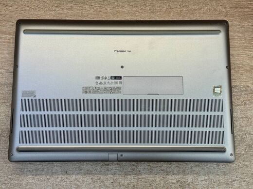 Мобільна робоча станція Dell Precision 7760 / 17.3" (1920x1080) IPS / Intel Core i9-11950H (8 (16) ядер по 5.0 GHz) / 48 GB DDR4 / 1000 GB SSD M.2 / nVidia Quadro T1200, 4 GB GDDR6, 128-bit / WebCam / Windows 11 Мобільна робоча станція Dell Precision 7760 / 17.3" (1920x1080) IPS / Intel Core i9-11950H (8 (16) ядер по 5.0 GHz) / 48 GB DDR4 / 1000 GB SSD M.2 / nVidia Quadro T1200, 4 GB GDDR6, 128-bit / WebCam / Windows 11