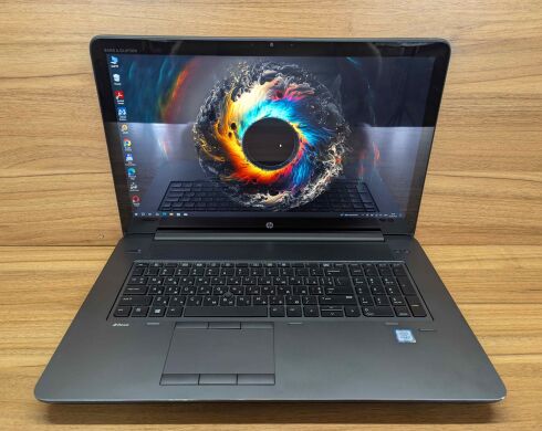 Мобільна робоча станція HP zBook 17 G3 / 17.3" (1920x1080) IPS Touch / Intel Core i7-6700HQ (4 (8) ядра по 2.6 - 3.5 GHz) / 32 GB DDR4 / 256 GB SSD + 500 GB HDD / nVidia Quadro M3000M, 4 GB GDDR5, 256-bit / Fingerprint / WebCam / Windows 10