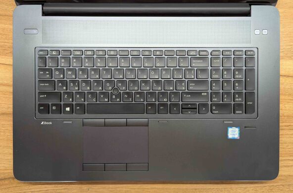 Мобільна робоча станція HP zBook 17 G3 / 17.3" (1920x1080) IPS Touch / Intel Core i7-6700HQ (4 (8) ядра по 2.6 - 3.5 GHz) / 32 GB DDR4 / 256 GB SSD + 500 GB HDD / nVidia Quadro M3000M, 4 GB GDDR5, 256-bit / Fingerprint / WebCam / Windows 10