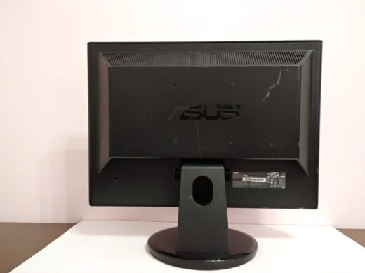 Монітор Б-клас Asus VH196D / 19" (1440x900) TN / VGA / VESA 100x100