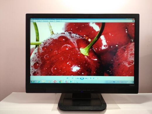 Монітор Б-клас Iiyama ProLite E2202WSV / 22" (1680x1050) TN / VGA / Вбудовані колонки (2x 2W) / VESA 100x100 Монітор Б-клас Iiyama ProLite E2202WSV / 22" (1680x1050) TN / VGA / Вбудовані колонки (2x 2W) / VESA 100x100