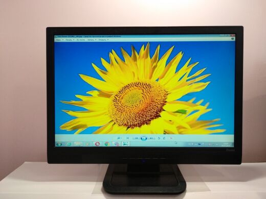 Монітор Б-клас Iiyama ProLite E2202WSV / 22" (1680x1050) TN / VGA / Вбудовані колонки (2x 2W) / VESA 100x100 Монітор Б-клас Iiyama ProLite E2202WSV / 22" (1680x1050) TN / VGA / Вбудовані колонки (2x 2W) / VESA 100x100