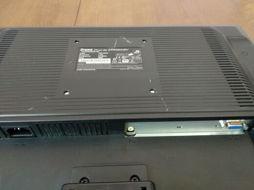 Монітор Б-клас Iiyama ProLite E2202WSV / 22" (1680x1050) TN / VGA / Вбудовані колонки (2x 2W) / VESA 100x100 Монітор Б-клас Iiyama ProLite E2202WSV / 22" (1680x1050) TN / VGA / Вбудовані колонки (2x 2W) / VESA 100x100