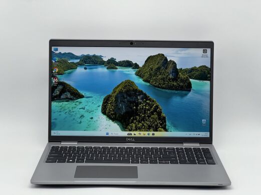 Ноутбук Б-клас Dell Latitude 5530 / 15.6" (1920x1080) IPS / Intel Core i5-1235U (10 (12) ядер по 1.3 - 4.4 GHz) / 16 GB DDR4 / 480 GB SSD / Intel Iris Xe Graphics / USB 3.2 / WebCam