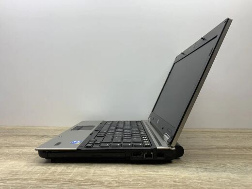 Ноутбук Б-клас HP EliteBook 8440p / 14" (1600x900) TN / Intel Core i5-540M (2 (4) ядра по 2.53 - 3.07 GHz) / 8 GB DDR3 / 120 GB SSD / nVidia NVS 3100M, 512 MB GDDR3, 64-bit / WebCam / DVD-ROM / Fingerprint