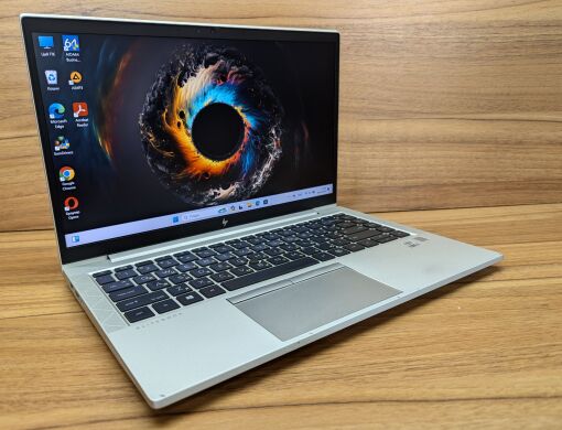 Ультрабук Б-клас HP EliteBook 840 G7 / 14" (1920x1080) IPS / Intel Core i7-10610U (4 (8) ядра по 1.8 - 4.9 GHz) / 16 GB DDR4 / 480 GB SSD / Intel UHD Graphics / WebCam / Fingeprint / Windows 10