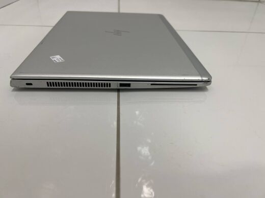 Ультрабук Б клас HP EliteBook 840 G5 / 14" (1920x1080) Touch IPS / Intel Core i7-8650U (4 (8) ядра по 1.9 - 4.2 GHz) / 16 GB DDR4 / 256 GB SSD / AMD Radeon 540 Mobile, 2 GB GDDR5, 64-bit / WebCam