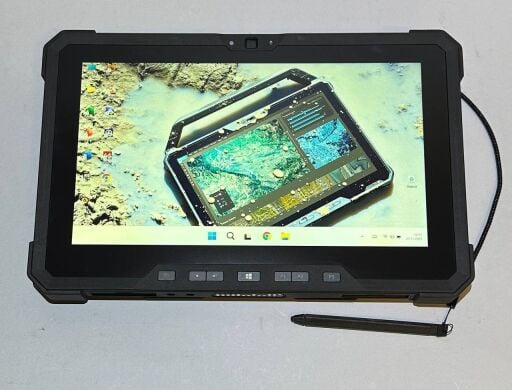 Захищений планшет Dell Latitude 7212 Rugged Extreme / 11.6'' (1920x1080) IPS / Intel Core i5-7300U (2 (4) ядра по 2.6 - 3.5 GHz) / 8 GB DDR3 / 256 GB SSD / Intel HD Graphics 620 / WebCam