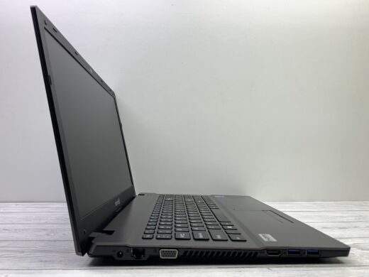 Ноутбук Terra Mobile 1529H / 15.6" (1366x768) TN / Intel Core i5-4210M (2 (4) ядра по 2.6 - 3.2 GHz) / 8 GB DDR3 / 120 GB SSD / Intel HD Graphics 4600 / WebCam / DVD-ROM / Без АКБ