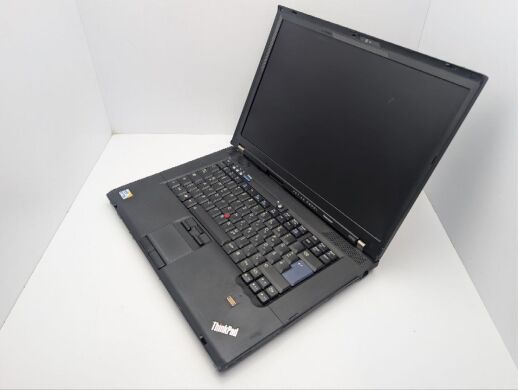 Ноутбук Lenovo ThinkPad W500 / 15.6" (1920x1080) TN / Intel Core 2 Duo T9600 (2 ядра по 2.8 GHz) / 4 GB DDR3 / 250 GB HDD / Intel Graphics / WebCam / DVD-ROM Ноутбук Lenovo ThinkPad W500 / 15.6" (1920x1080) TN / Intel Core 2 Duo T9600 (2 ядра по 2.8 GHz) / 4 GB DDR3 / 250 GB HDD / Intel Graphics / WebCam / DVD-ROM