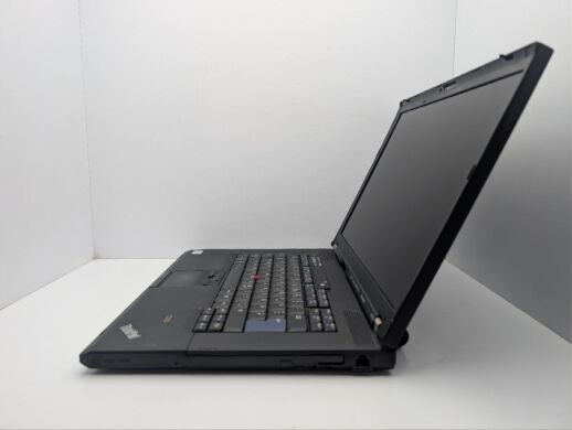 Ноутбук Lenovo ThinkPad W500 / 15.6" (1920x1080) TN / Intel Core 2 Duo T9600 (2 ядра по 2.8 GHz) / 4 GB DDR3 / 250 GB HDD / Intel Graphics / WebCam / DVD-ROM Ноутбук Lenovo ThinkPad W500 / 15.6" (1920x1080) TN / Intel Core 2 Duo T9600 (2 ядра по 2.8 GHz) / 4 GB DDR3 / 250 GB HDD / Intel Graphics / WebCam / DVD-ROM