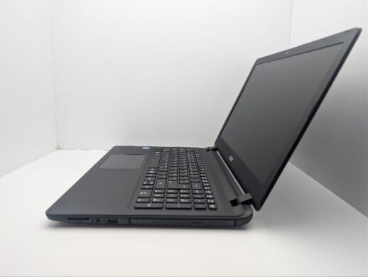 Ноутбук Acer Aspire ES1-533 / 15.6" (1366x768) TN / Intel Celeron N3450 (4 ядра по 1.1 - 2.2 GHz) / 6 GB DDR3 / 120 GB SSD / Intel HD Graphics 500 / WebCam / DVD-ROM Ноутбук Acer Aspire ES1-533 / 15.6" (1366x768) TN / Intel Celeron N3450 (4 ядра по 1.1 - 2.2 GHz) / 6 GB DDR3 / 120 GB SSD / Intel HD Graphics 500 / WebCam / DVD-ROM