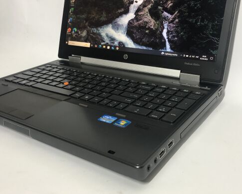 Мобильная рабочая станция HP EliteBook 8560w / 15.6" (1920x1080) TN / Intel Core i7-2620M (2 (4) ядра по 2.7 - 3.4 GHz) / 8 GB DDR3 / 240 GB SSD / nVidia Quadro 2000M, 2 GB DDR3, 128-bit / DVD-ROM