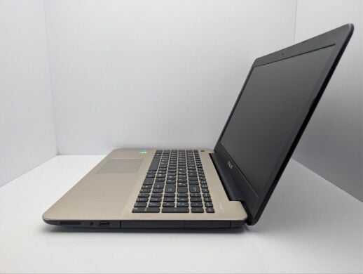 Ноутбук Asus A555L / 15.6" (1600x900) TN / Intel Core i3-4010U (2 (4) ядра по 1.7 GHz) / 8 GB DDR3 / 120 GB SSD / nVidia GeForce 820M, 2 GB GDDR3, 64-bit / WebCam / DVD-ROM